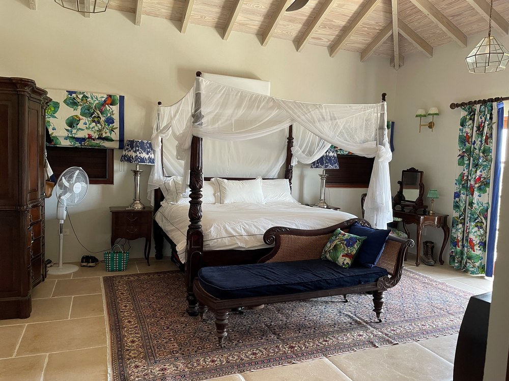 Master Colonial bedroom