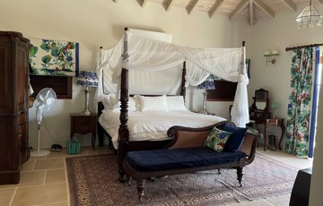 Master bedroom Emperor bed